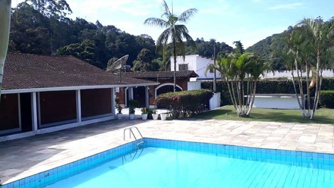 CHÁCARA PARA TEMPORADA IDEAL PARA PEQUENOS GRUPOS