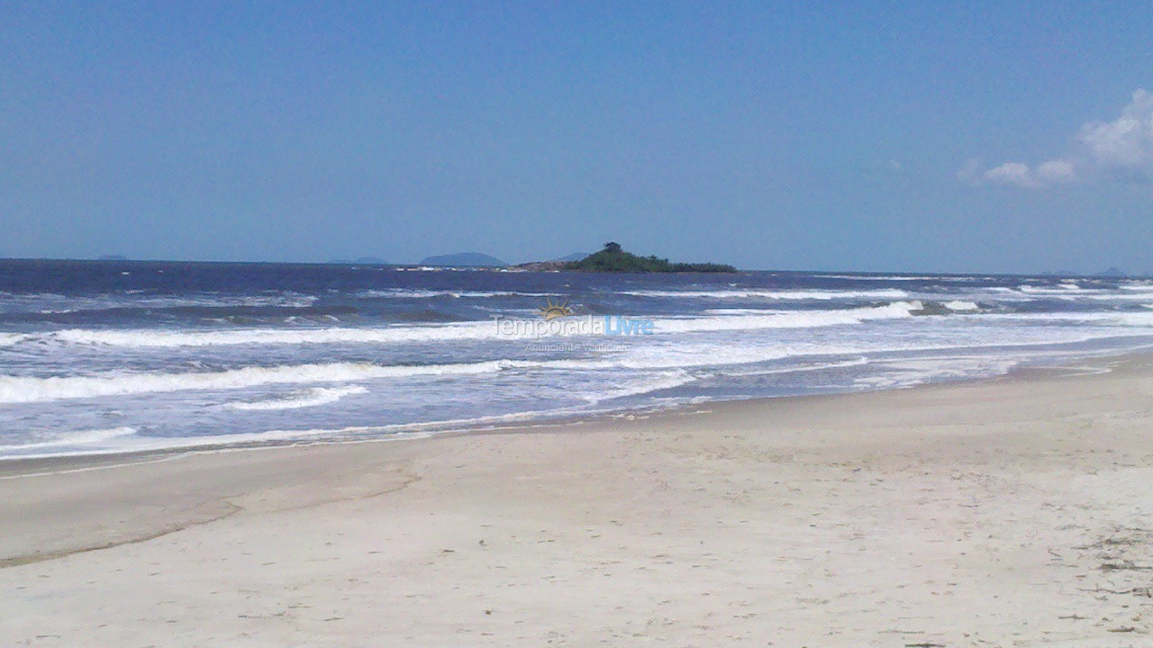 Casa para aluguel de temporada em Guaratuba (Barra do Saí)