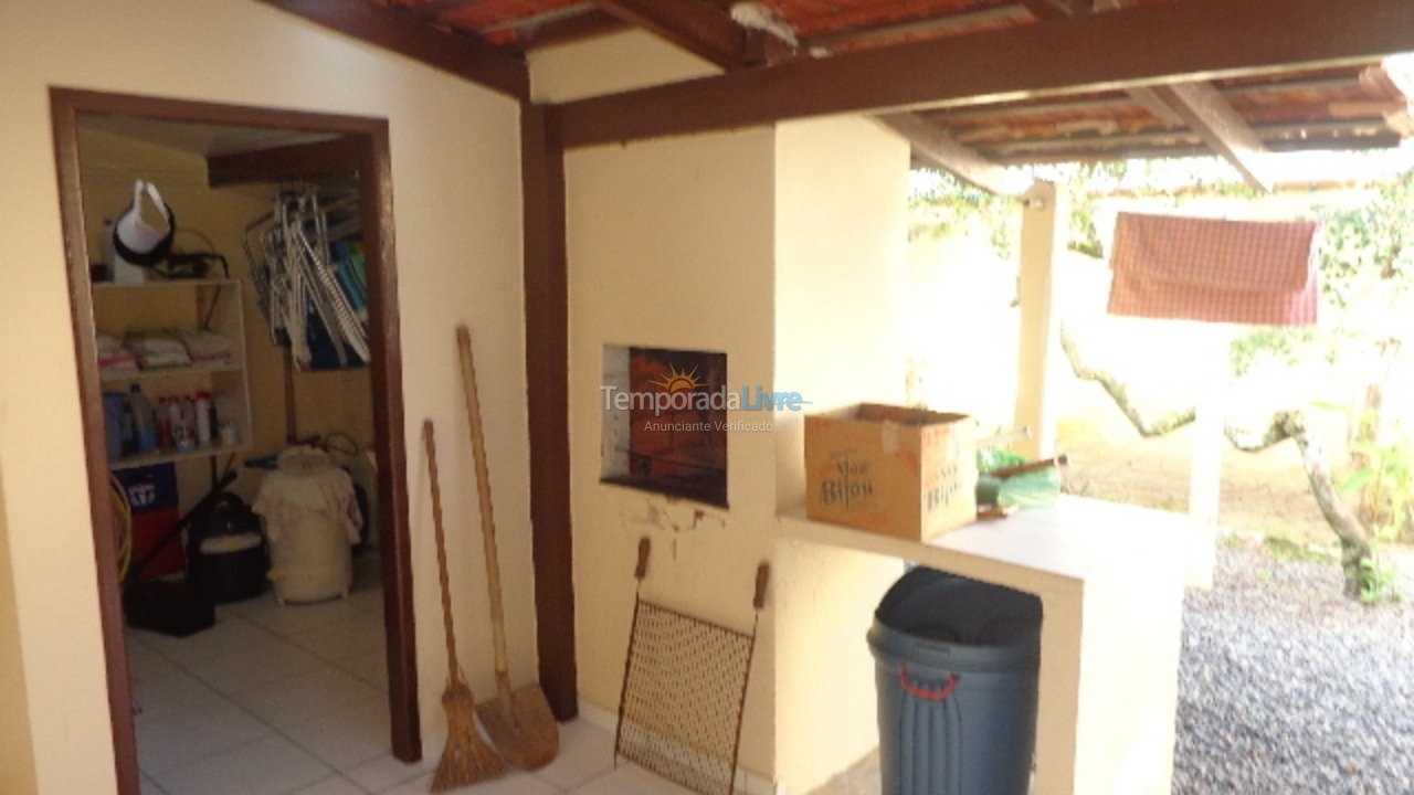 Casa para aluguel de temporada em São Francisco do Sul (Enseada)
