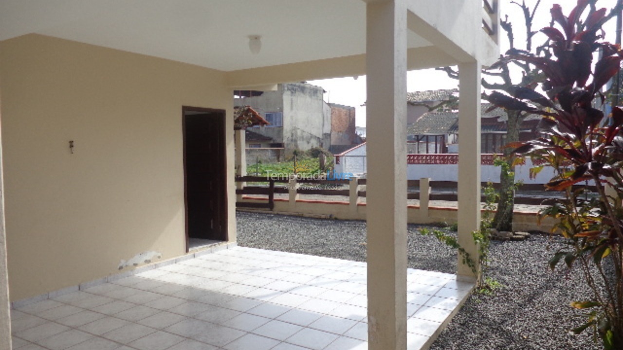Casa para aluguel de temporada em São Francisco do Sul (Enseada)