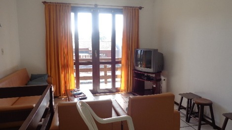 ÓTIMO SOBRADO Á 250M DO MAR, AC EM 2 QUARTOS, ÁGUA DE POÇO