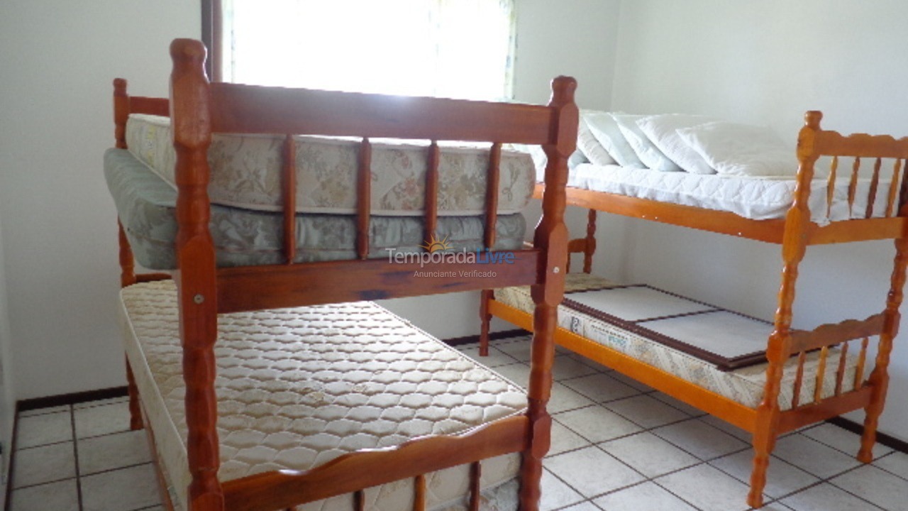 Casa para aluguel de temporada em São Francisco do Sul (Enseada)