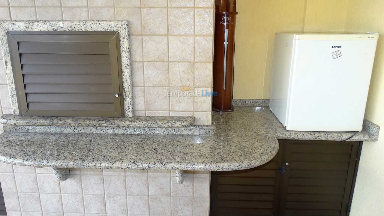 Apartamento para aluguel de temporada em Itapema (Centro)