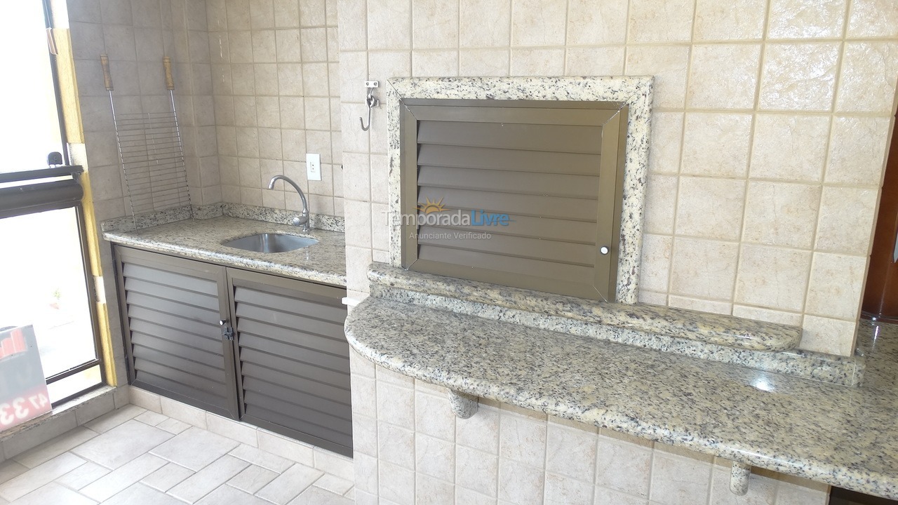 Apartamento para aluguel de temporada em Itapema (Centro)