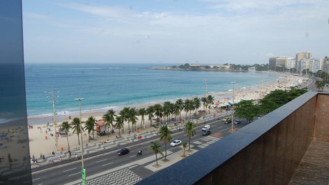 Penthouse with spectacular views of Copacabana Beach!