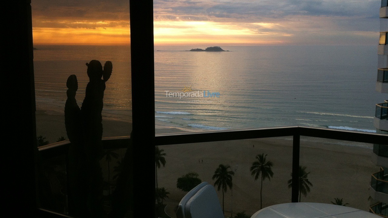 Apartment for vacation rental in Guarujá (Enseada)