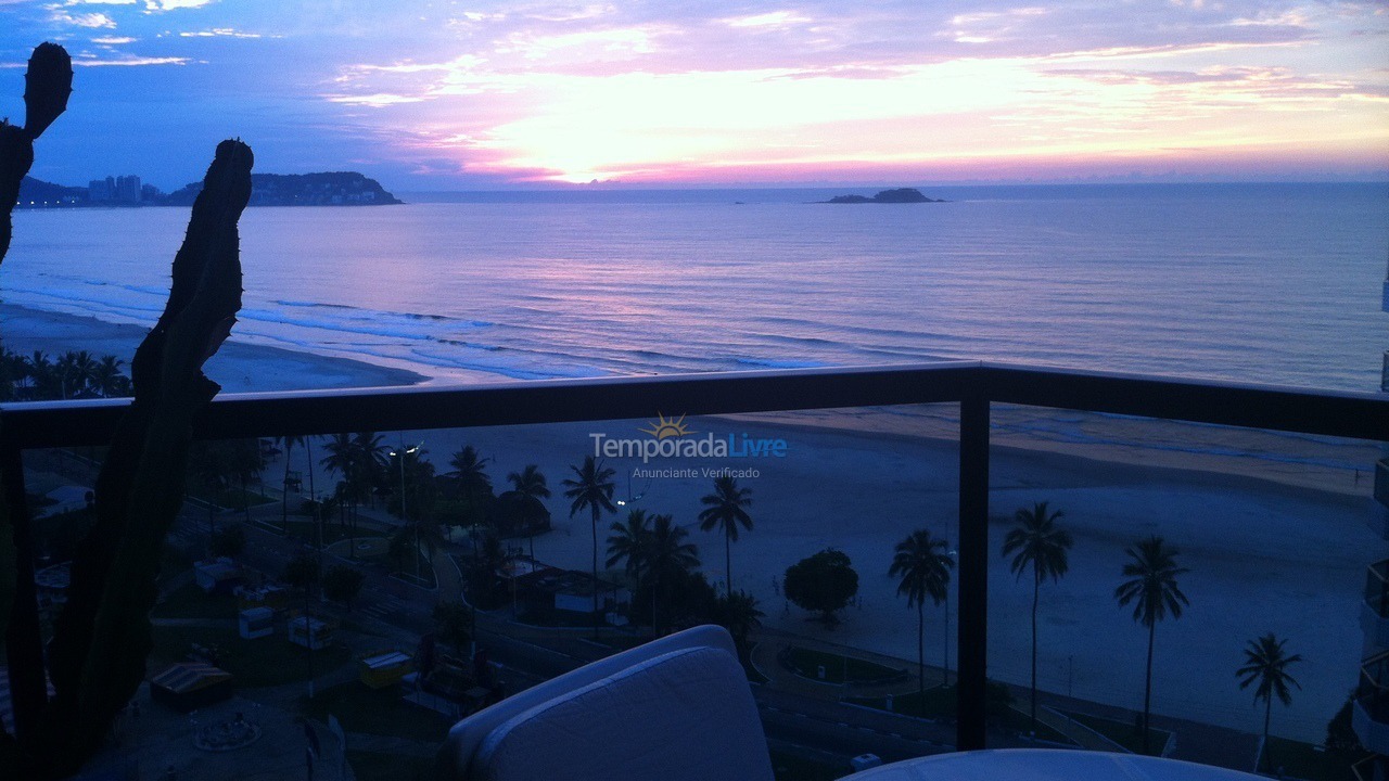 Apartment for vacation rental in Guarujá (Enseada)