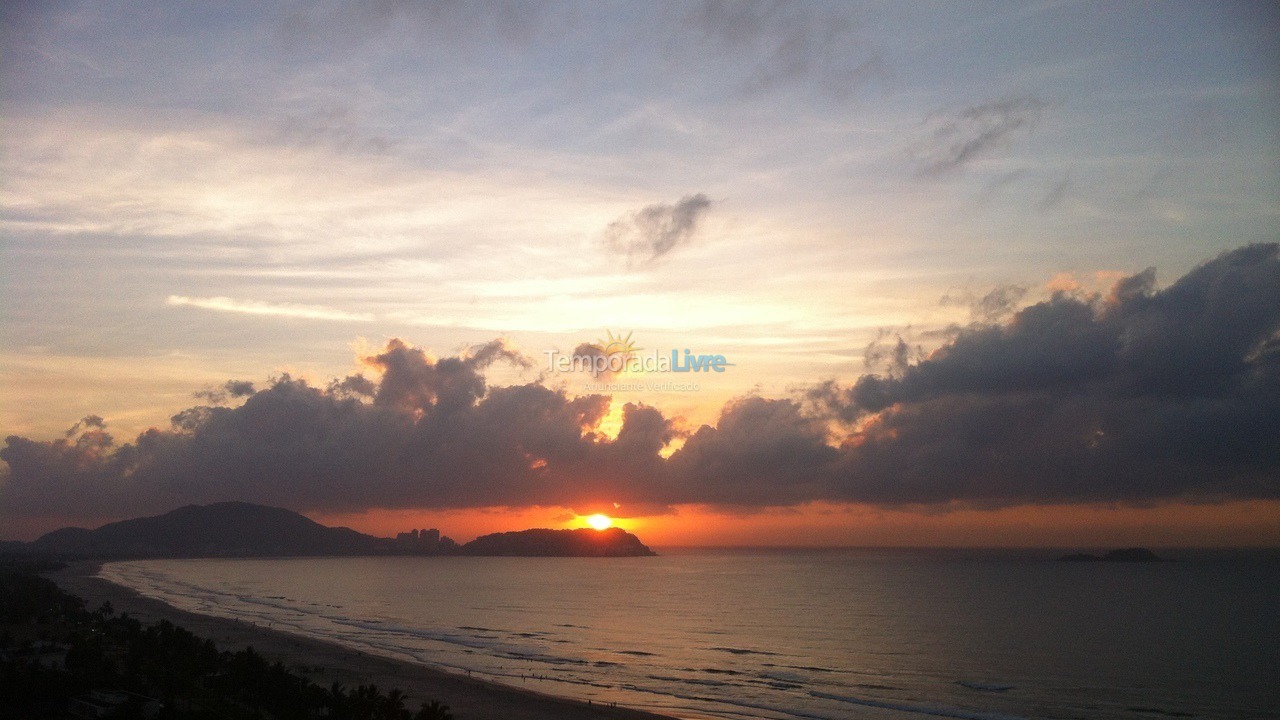 Apartment for vacation rental in Guarujá (Enseada)