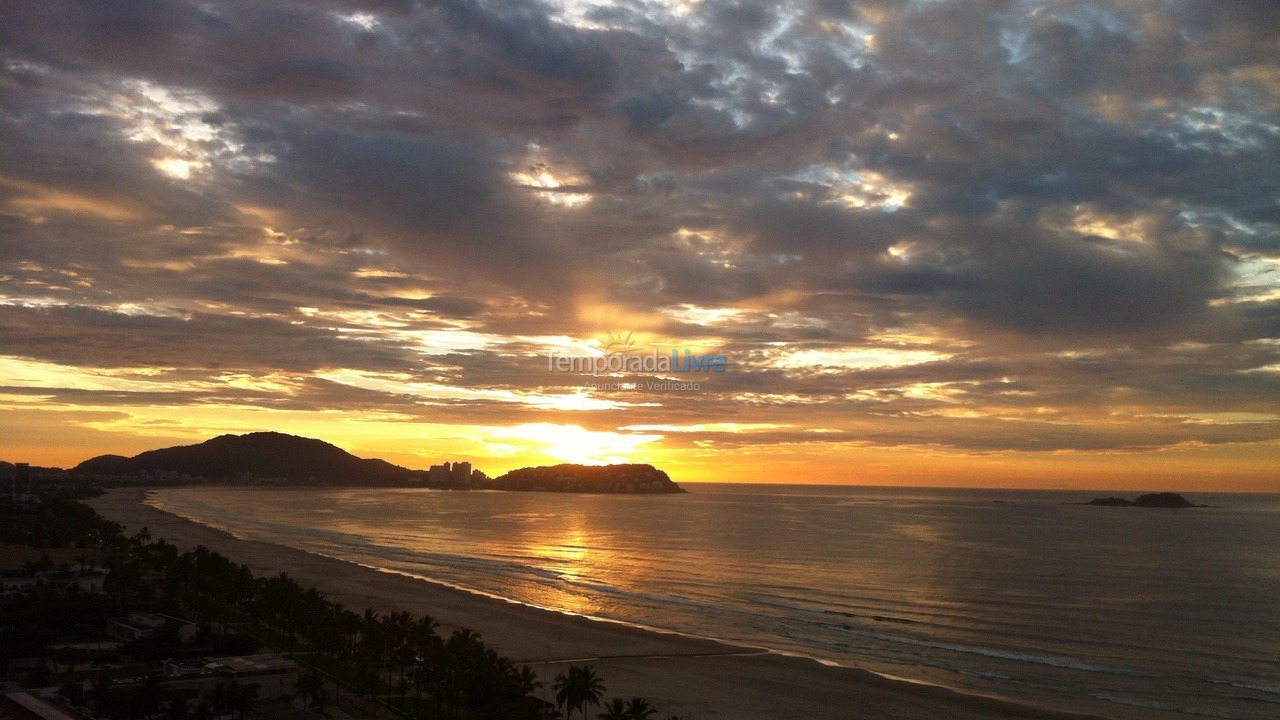 Apartment for vacation rental in Guarujá (Enseada)