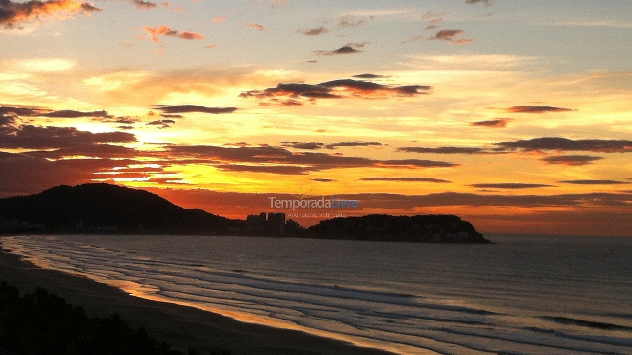 Apartment for vacation rental in Guarujá (Enseada)