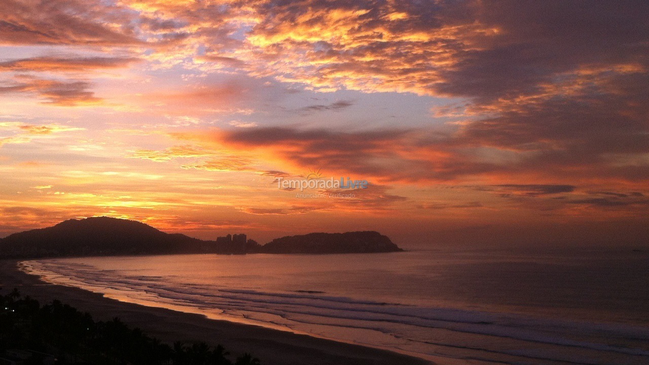 Apartment for vacation rental in Guarujá (Enseada)