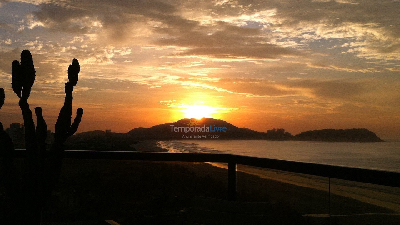 Apartment for vacation rental in Guarujá (Enseada)