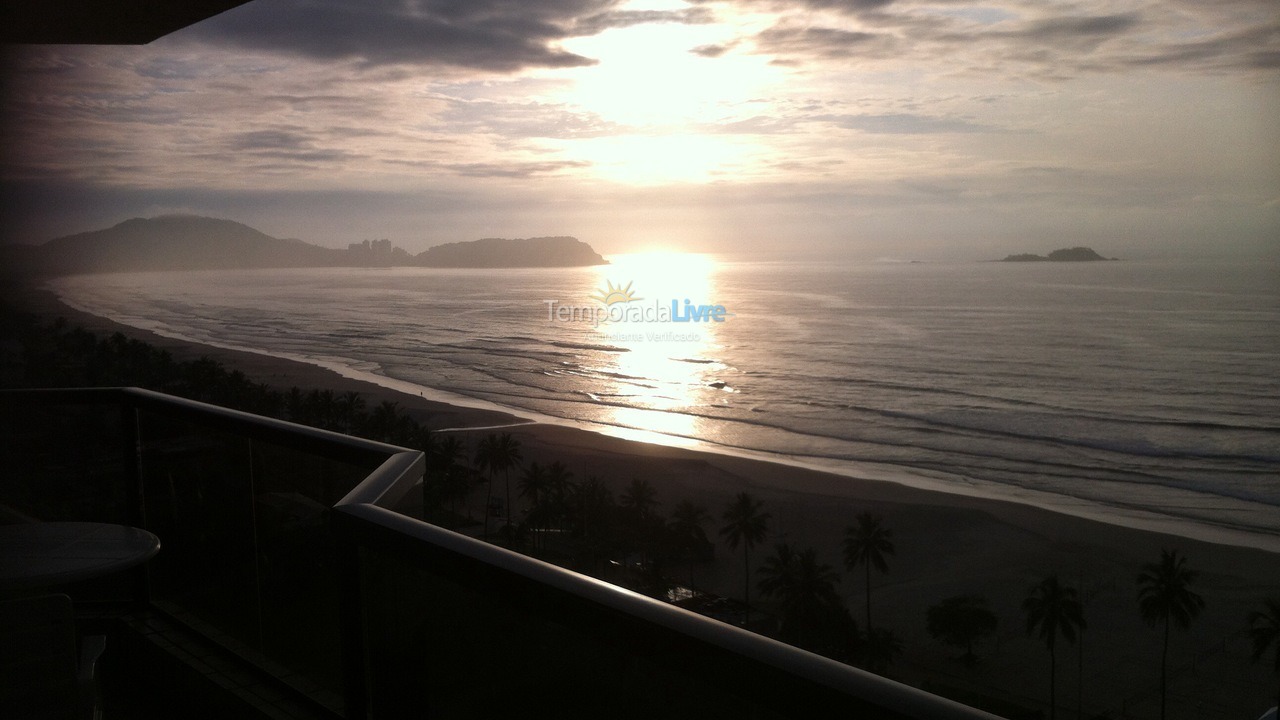 Apartment for vacation rental in Guarujá (Enseada)