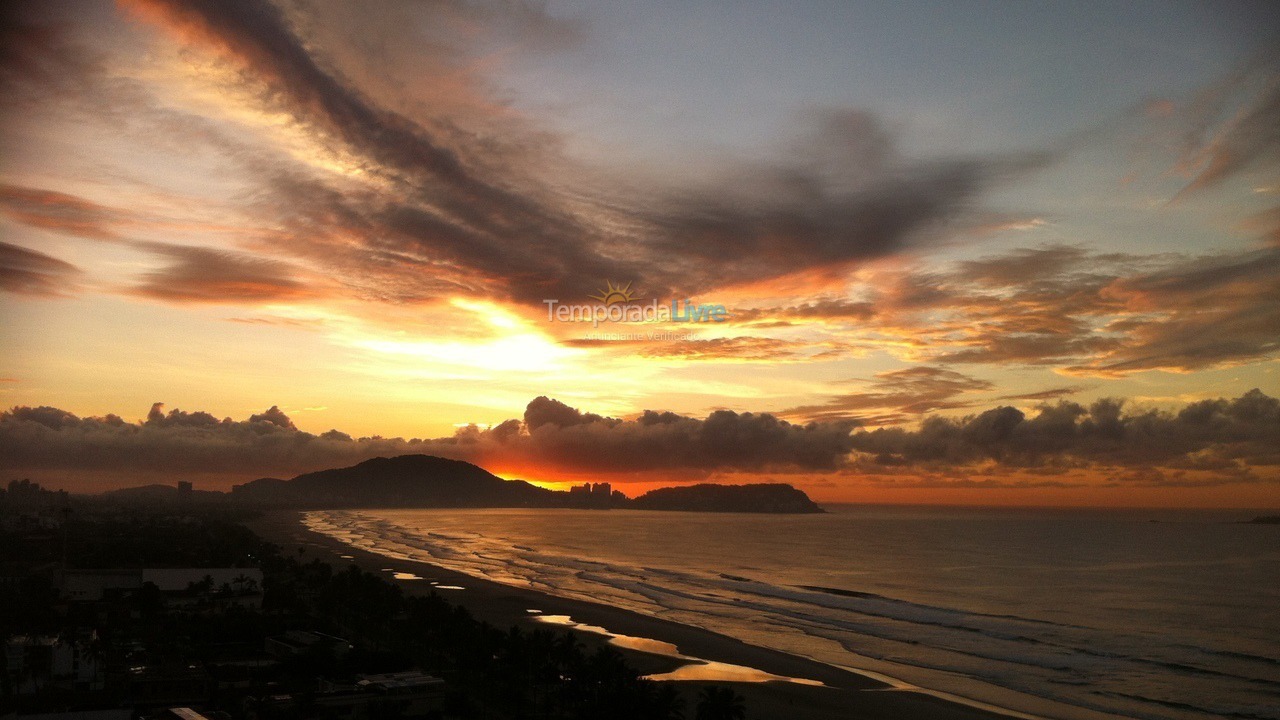 Apartment for vacation rental in Guarujá (Enseada)