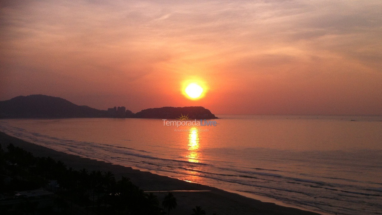 Apartment for vacation rental in Guarujá (Enseada)