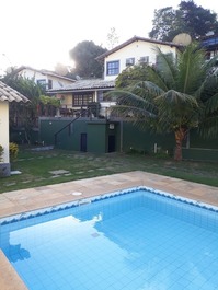 Excelente casa en urbanización cerrada en Geribá