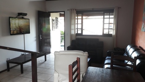 Excelente casa en urbanización cerrada en Geribá