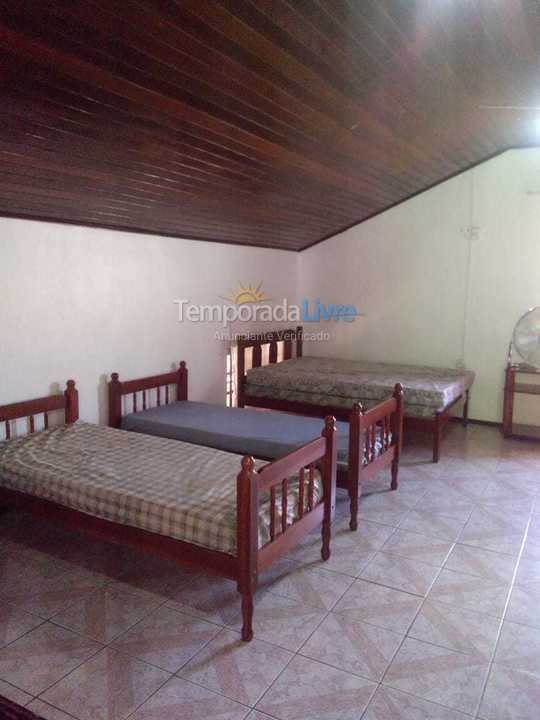 Casa para aluguel de temporada em São Francisco do Sul (Enseada)