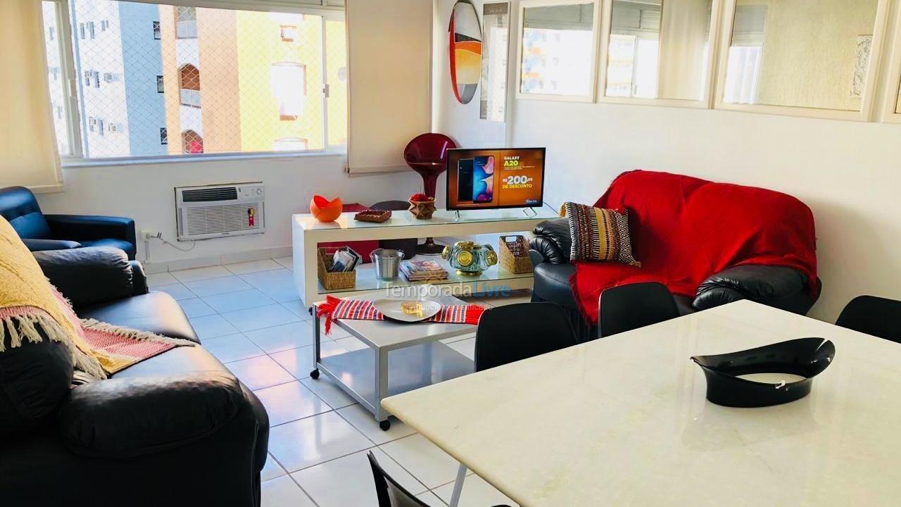 Apartamento para aluguel de temporada em Guarujá (Pitangueiras)