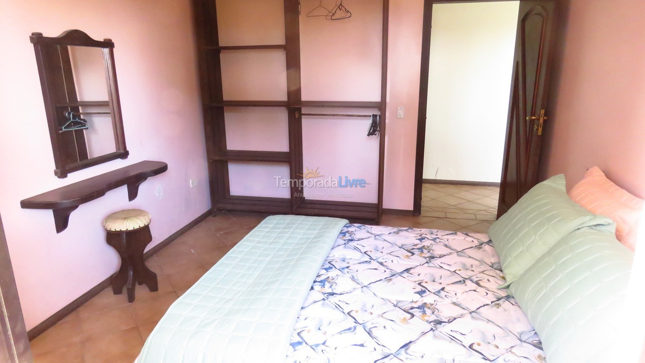 Casa para aluguel de temporada em Itapoá (Balneário Imperador)