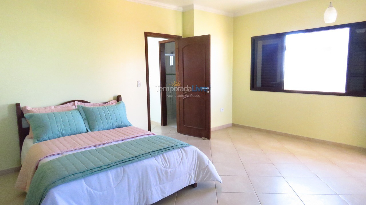 Casa para aluguel de temporada em Itapoá (Balneário Imperador)