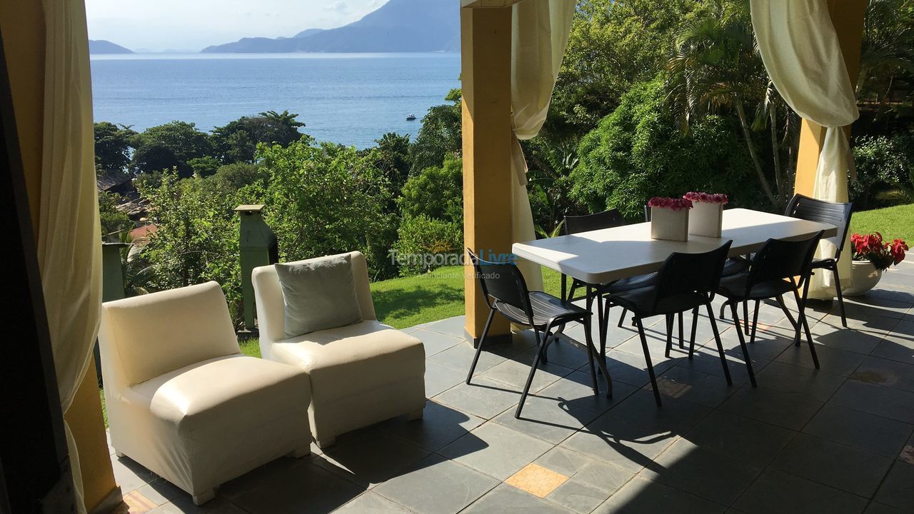Casa para aluguel de temporada em Ilhabela (Praia do Curral)