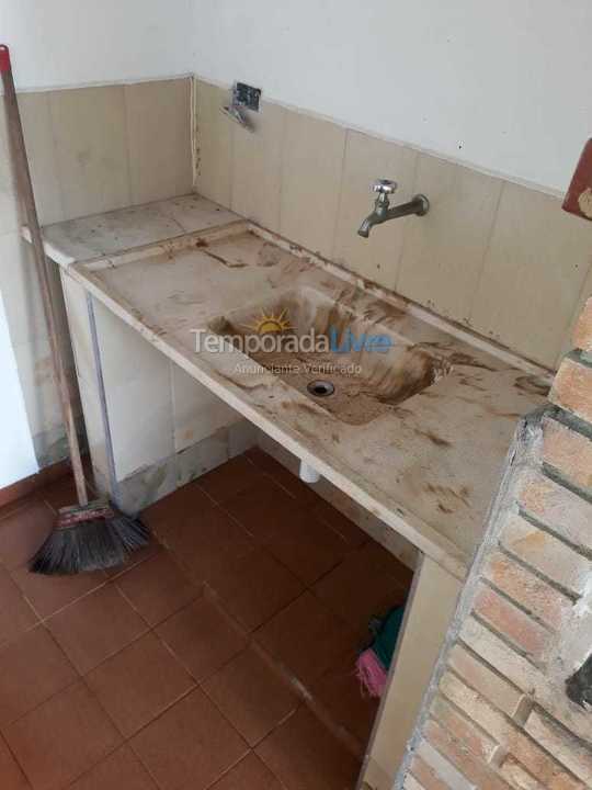 Casa para aluguel de temporada em Ubatuba (Lagoinha)