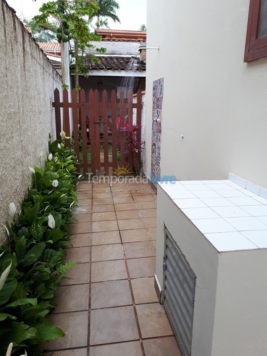 Casa para aluguel de temporada em Ubatuba (Lagoinha)