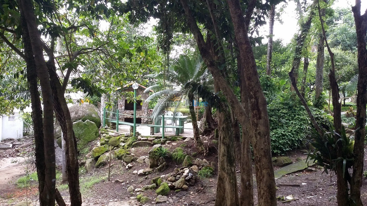 Apartamento para aluguel de temporada em Ubatuba (Praia das Toninhas)