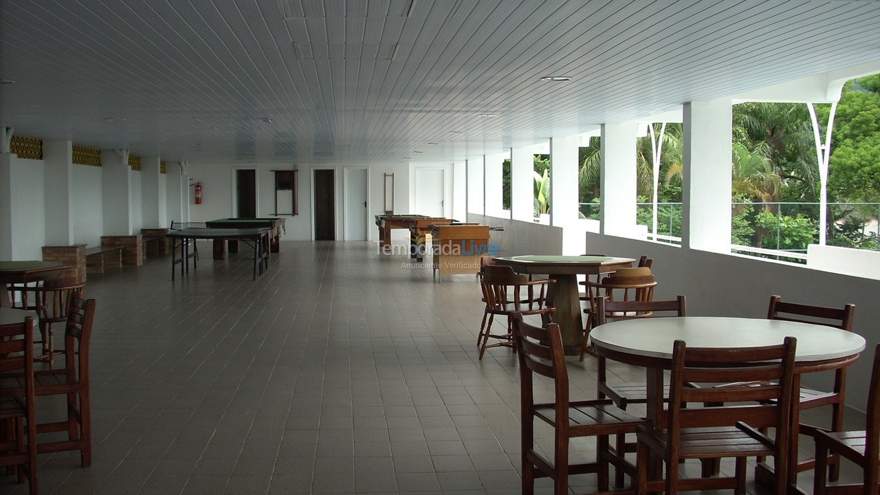 Apartamento para aluguel de temporada em Ubatuba (Praia das Toninhas)