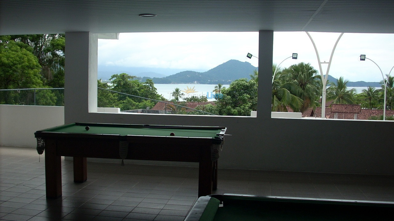 Apartamento para aluguel de temporada em Ubatuba (Praia das Toninhas)