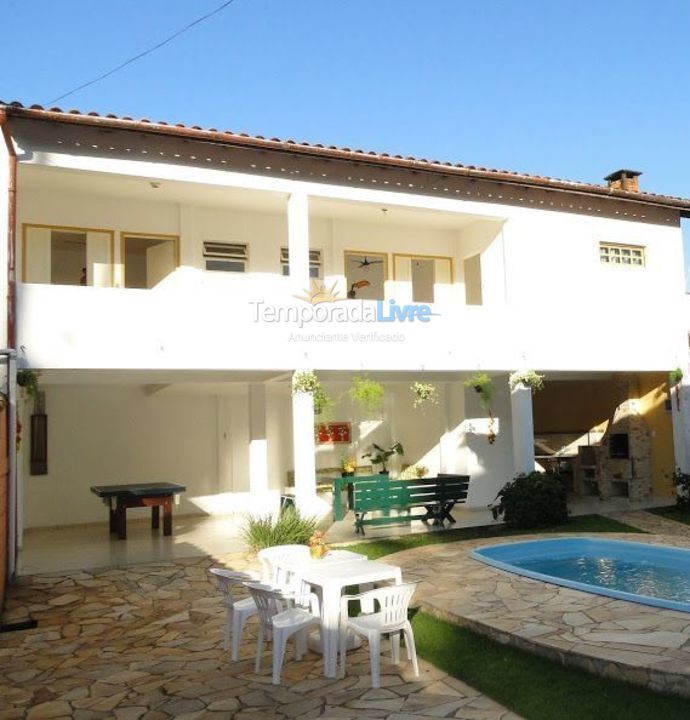 Casa para aluguel de temporada em Ubatuba (Enseada)