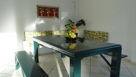 CASA COM PISCINA NA PRAIA DA ENSEADA, EM UBATUBA-SP