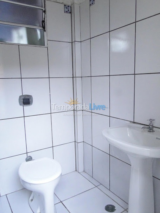 Casa para aluguel de temporada em Ubatuba (Enseada)