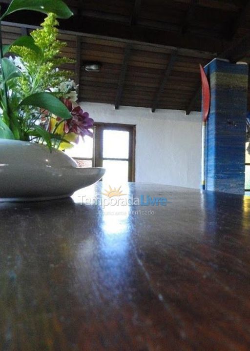 Casa para aluguel de temporada em Ubatuba (Enseada)