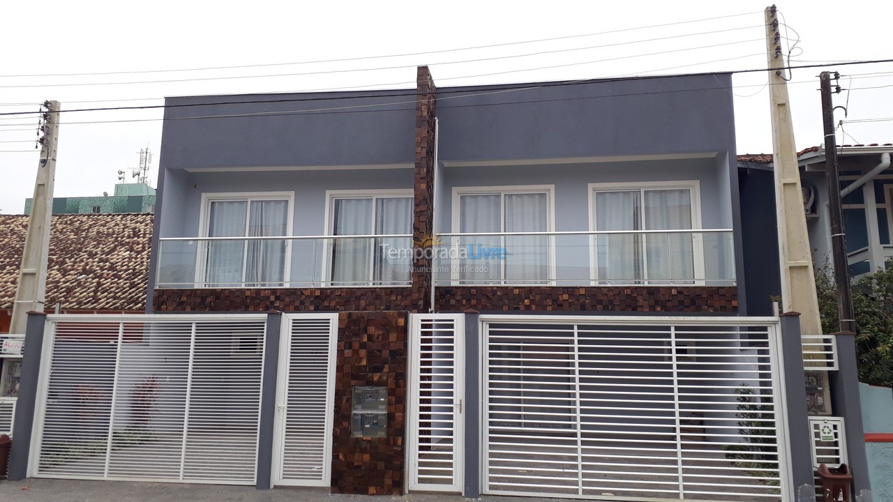 Casa para aluguel de temporada em São Francisco do Sul (Enseada)