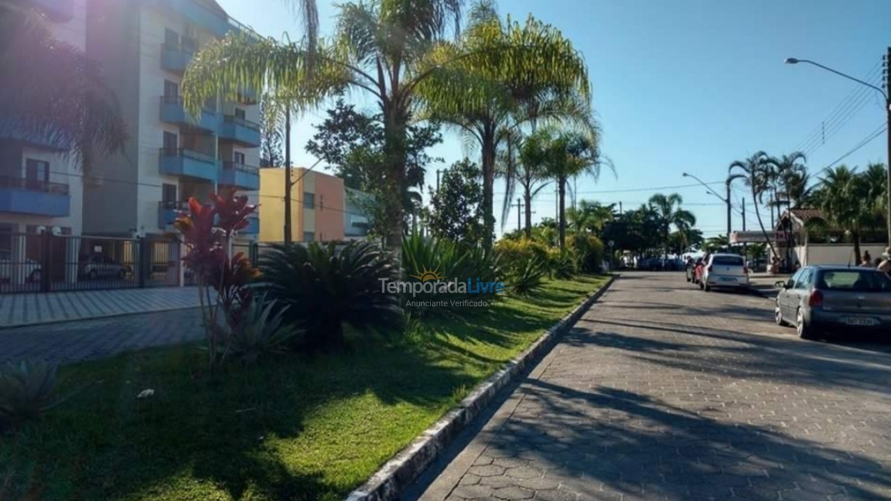 Apartamento para aluguel de temporada em Ubatuba (Praia Grande)