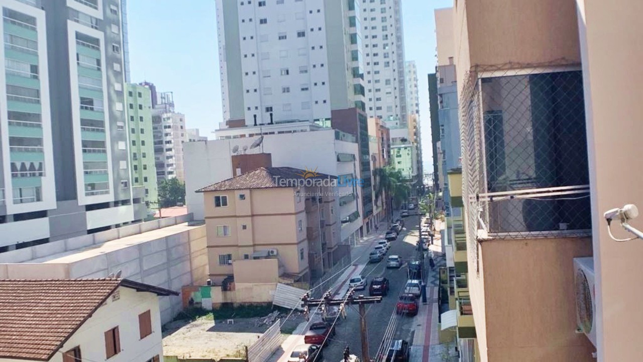 Apartamento para aluguel de temporada em Balneário Camboriú (Praia Central)