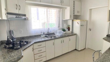 Temporada Ed. Indianápolis: 3 dormitórios em Balneário Camboriú