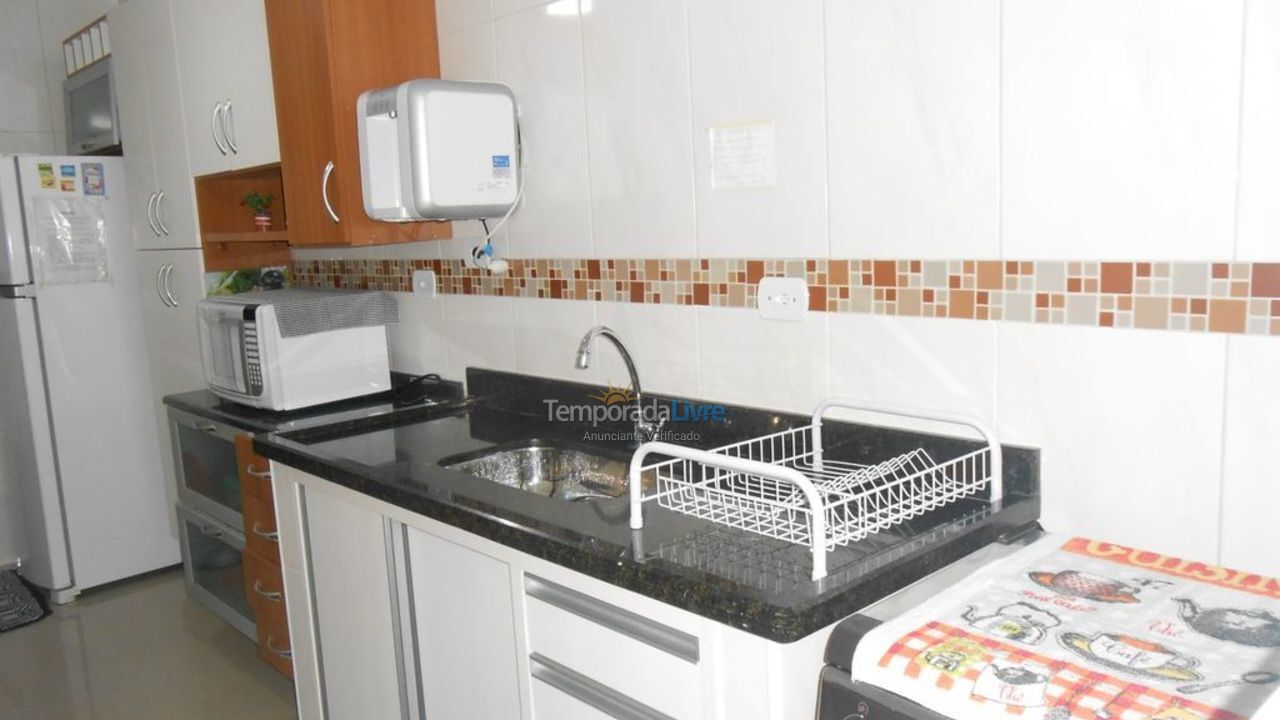 Apartment for vacation rental in Mongaguá (Centro)