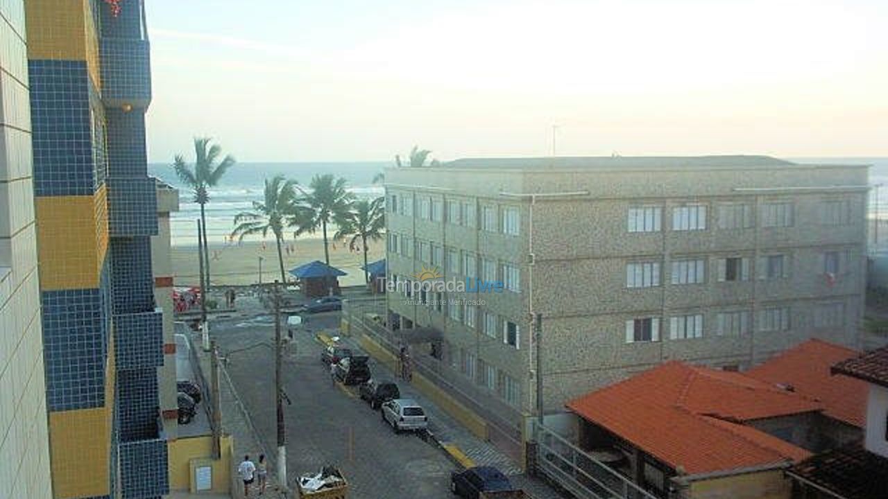 Apartment for vacation rental in Mongaguá (Centro)