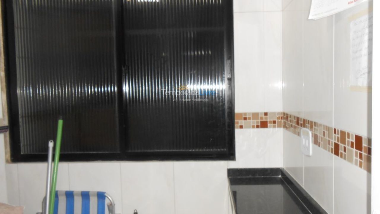 Apartment for vacation rental in Mongaguá (Centro)