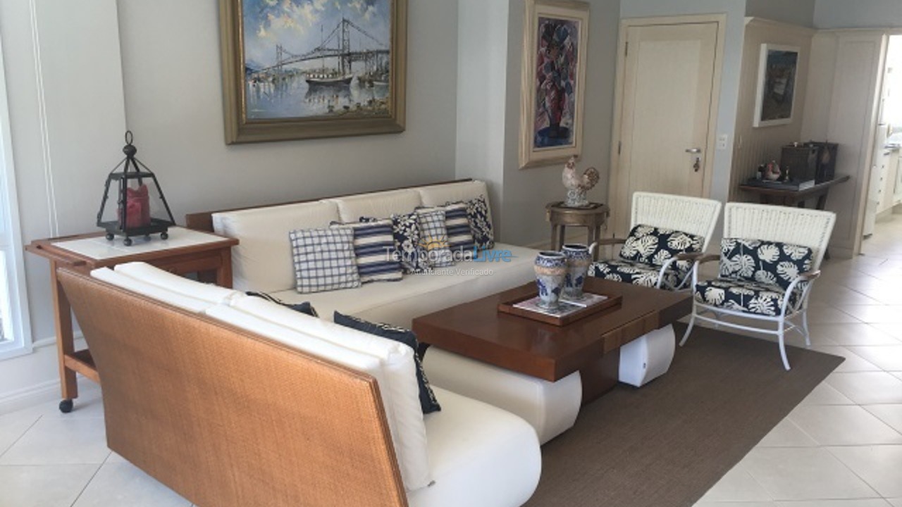 Apartment for vacation rental in Florianópolis (Praia Brava)