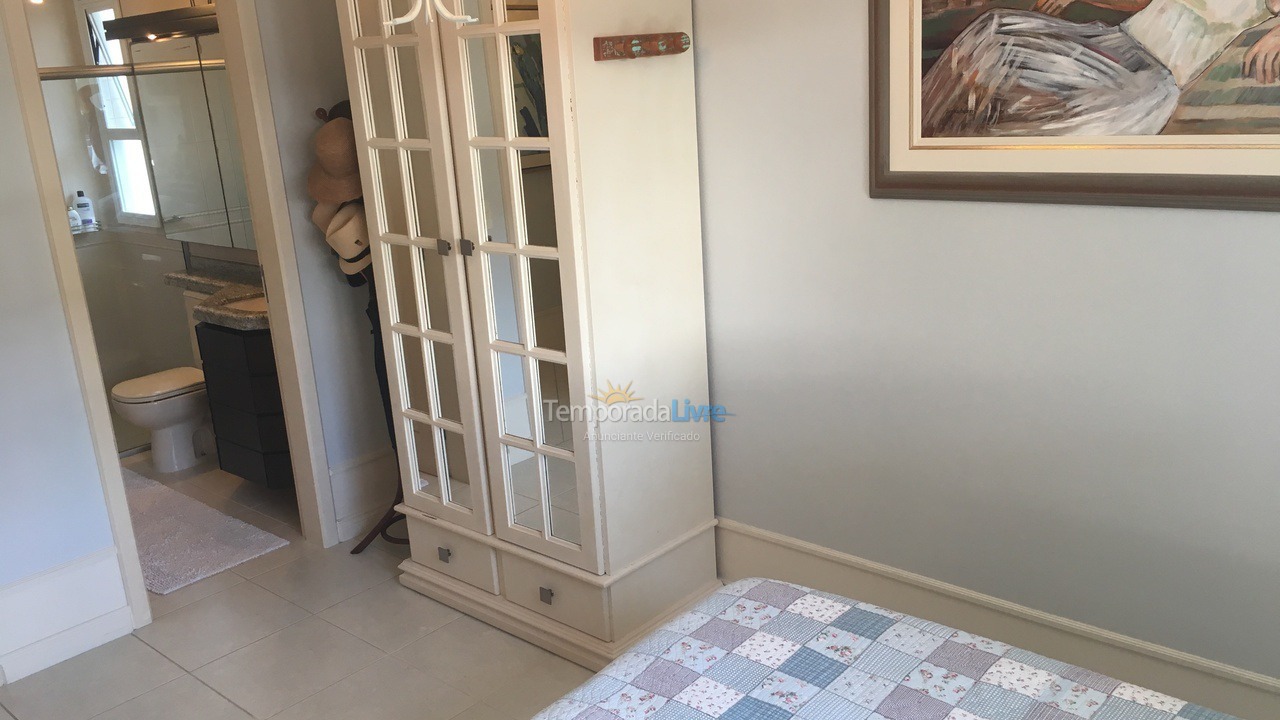 Apartment for vacation rental in Florianópolis (Praia Brava)