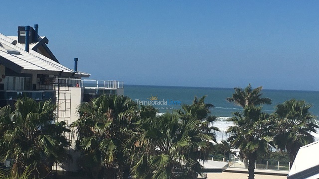 Apartment for vacation rental in Florianópolis (Praia Brava)