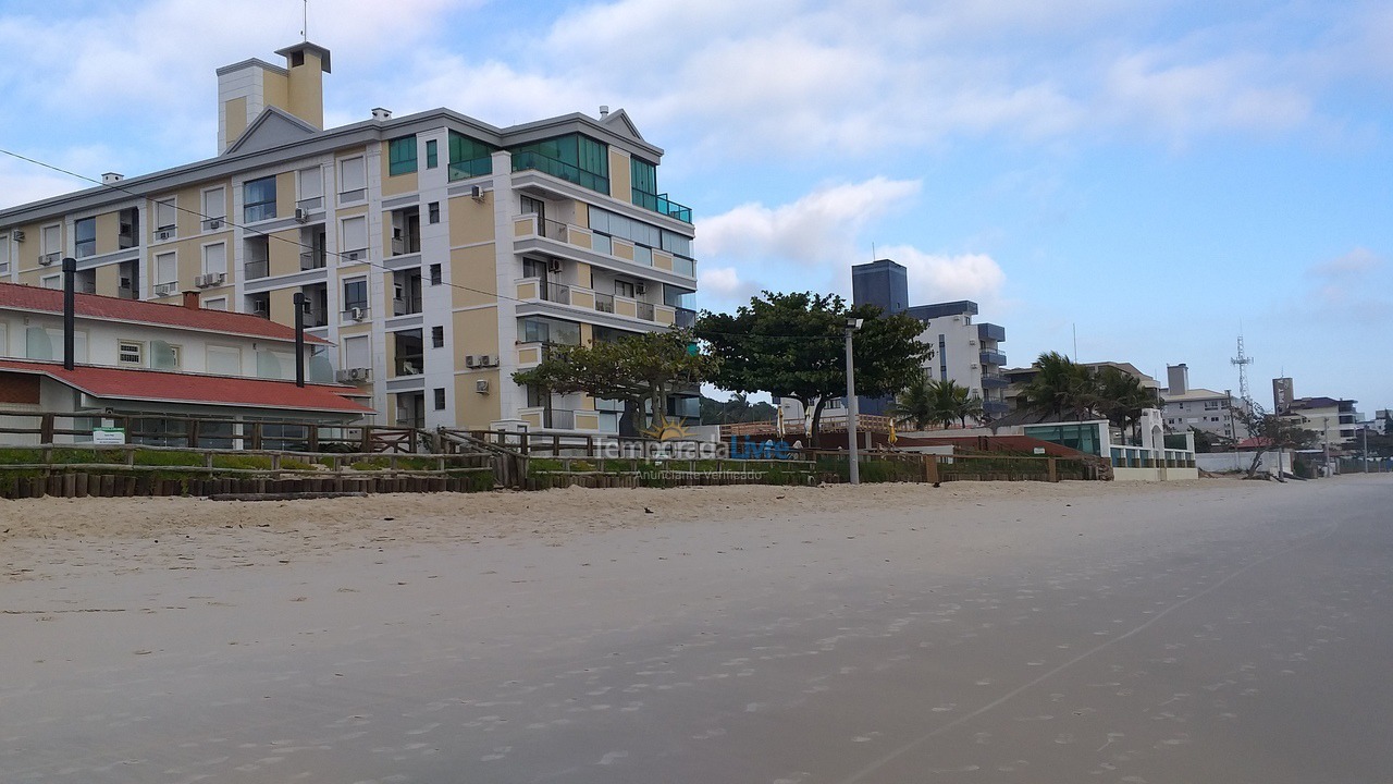 Apartamento para aluguel de temporada em Florianopolis (Praia dos Ingleses)