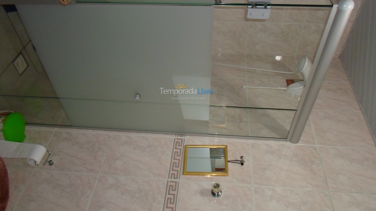 Apartamento para aluguel de temporada em Itapema (Meia Praia)