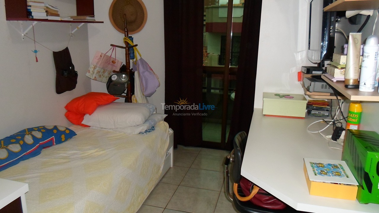 Apartamento para aluguel de temporada em Itapema (Meia Praia)