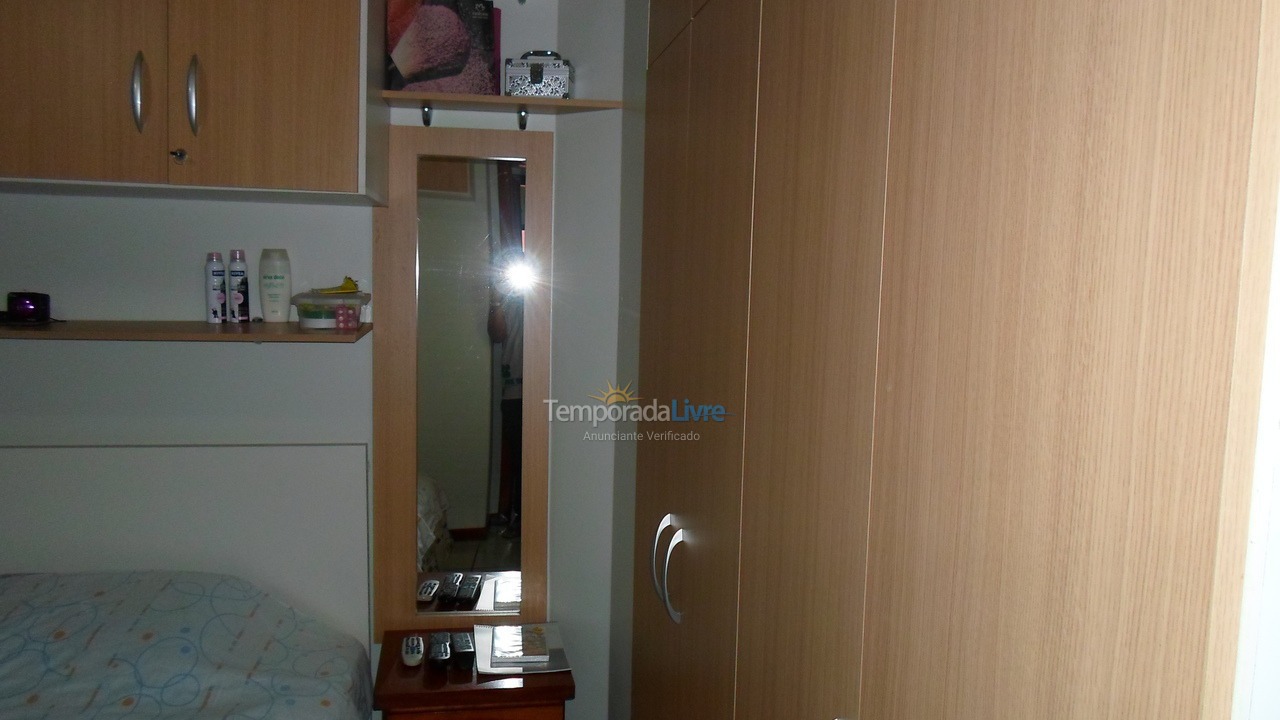 Apartamento para aluguel de temporada em Itapema (Meia Praia)