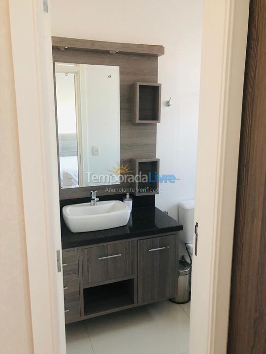 Apartamento para alquiler de vacaciones em Itapema (Meia Praia)